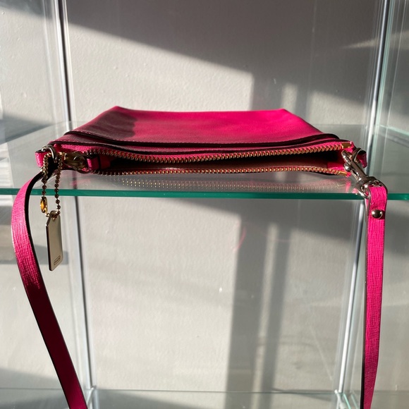 Coach Pink Crossbody Bag - Picture 6 of 9